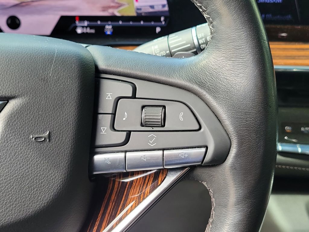 Used 2022 Cadillac Escalade Luxury image 29