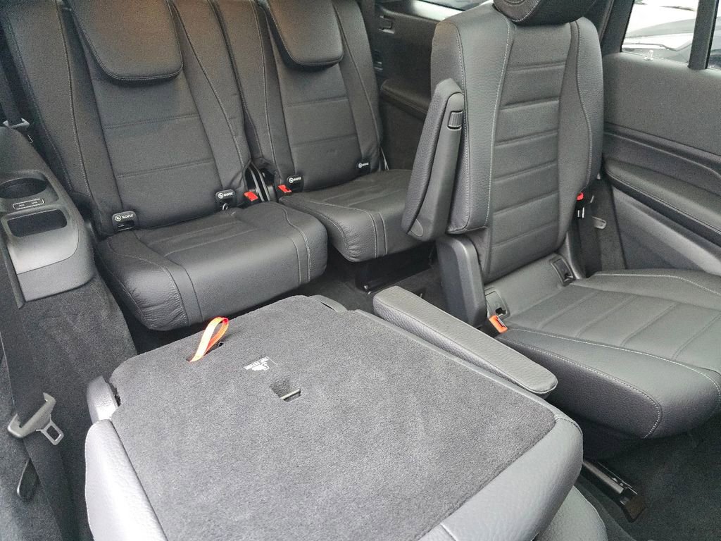 Certified 2025 Mercedes-Benz GLS 450 4MATIC image 22