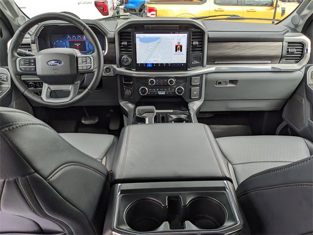 Used 2025 Ford F150 Lariat w/ Equipment Group 501A Mid image 15