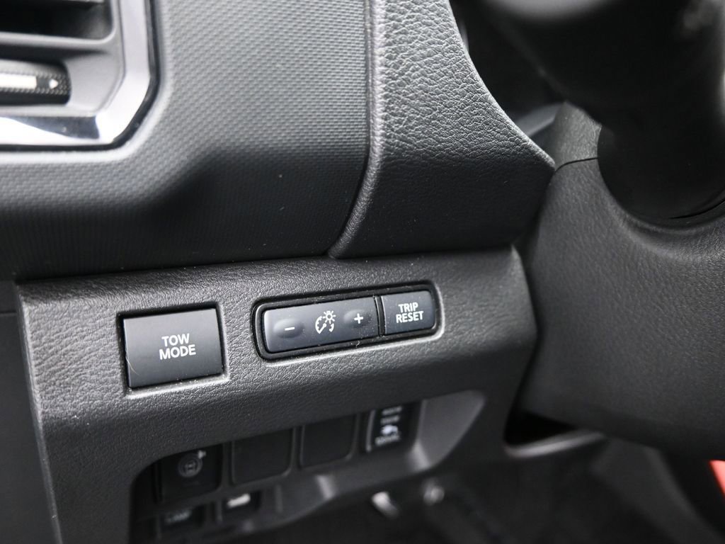 Used 2024 Nissan Frontier PRO-4X w/ Pro Convenience Package image 19