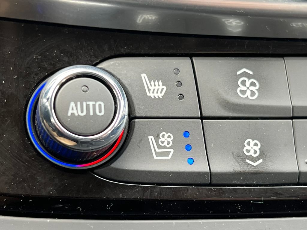 Used 2017 Buick LaCrosse Premium w/ Driver Confidence Package #2 image 25