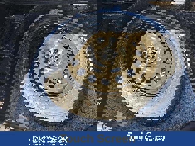 Used 2022 Ford Escape Titanium w/ Class II Trailer Tow Package image 25