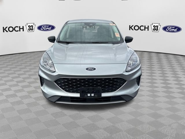 Used 2022 Ford Escape SE w/ Cold Weather Package AWD/4WD image 2