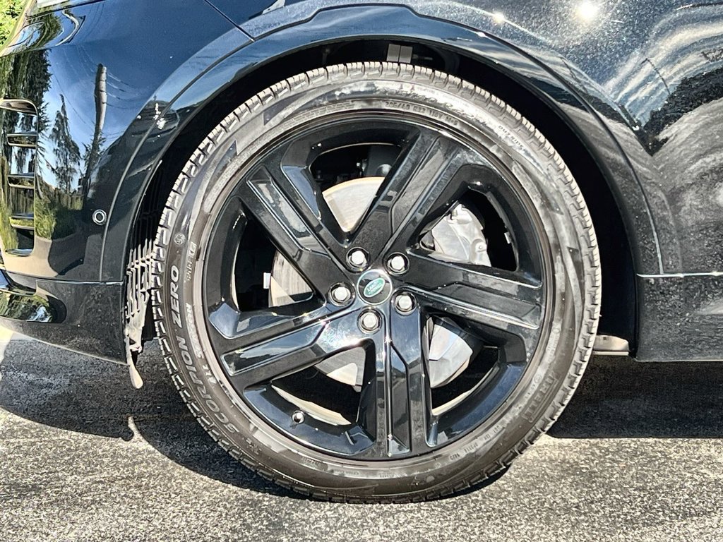 Certified 2024 Land Rover Discovery Dynamic SE AWD/4WD image 10
