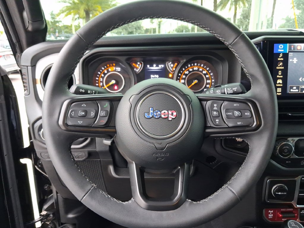Used 2026 Jeep Wrangler Unlimited Sport AWD/4WD image 18