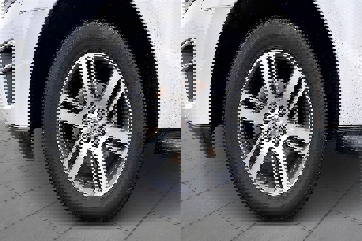 Used 2024 Ford Expedition Limited image 10