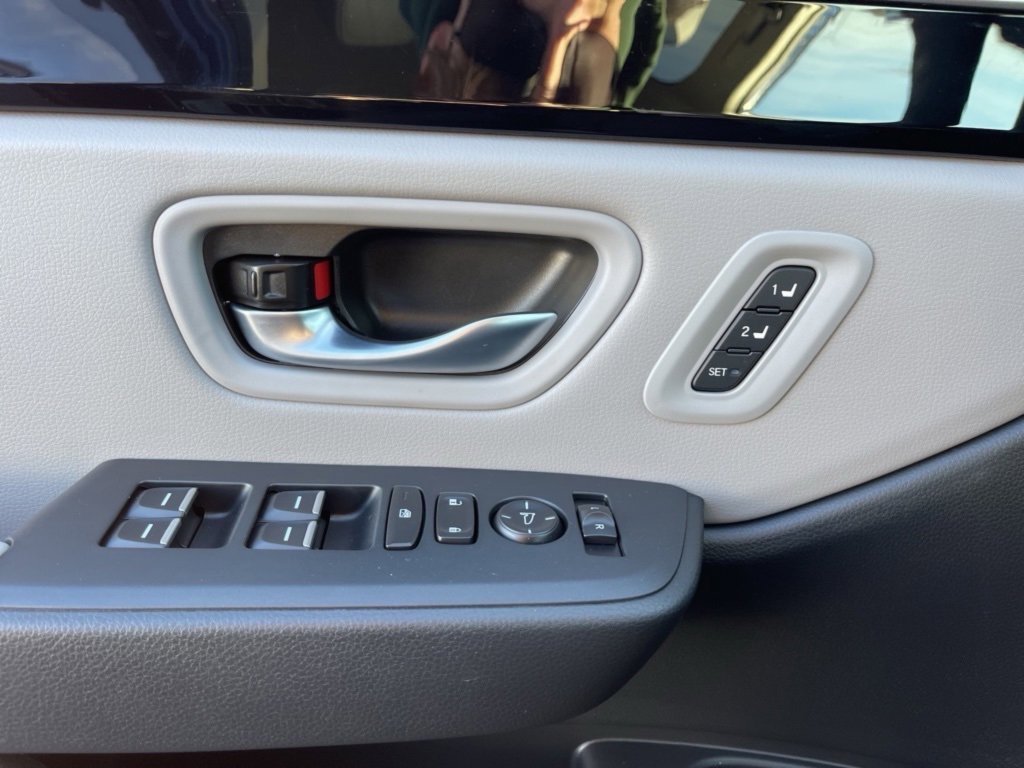 New 2025 Honda Pilot EX-L image 16