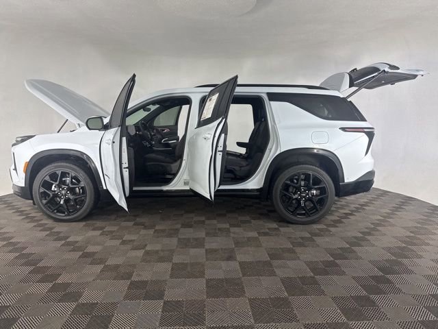 Used 2026 Chevrolet Traverse RS w/ LPO, Floor Liner Package image 11