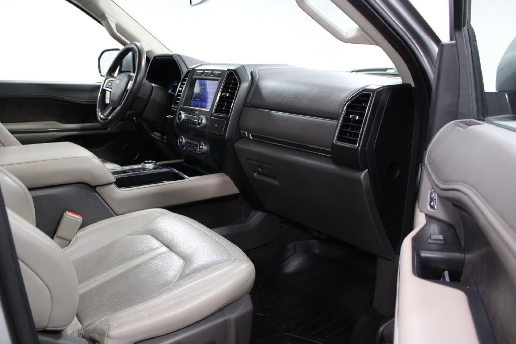 Used 2020 Ford Expedition Limited w/ Equipment Group 301A RWD image 19