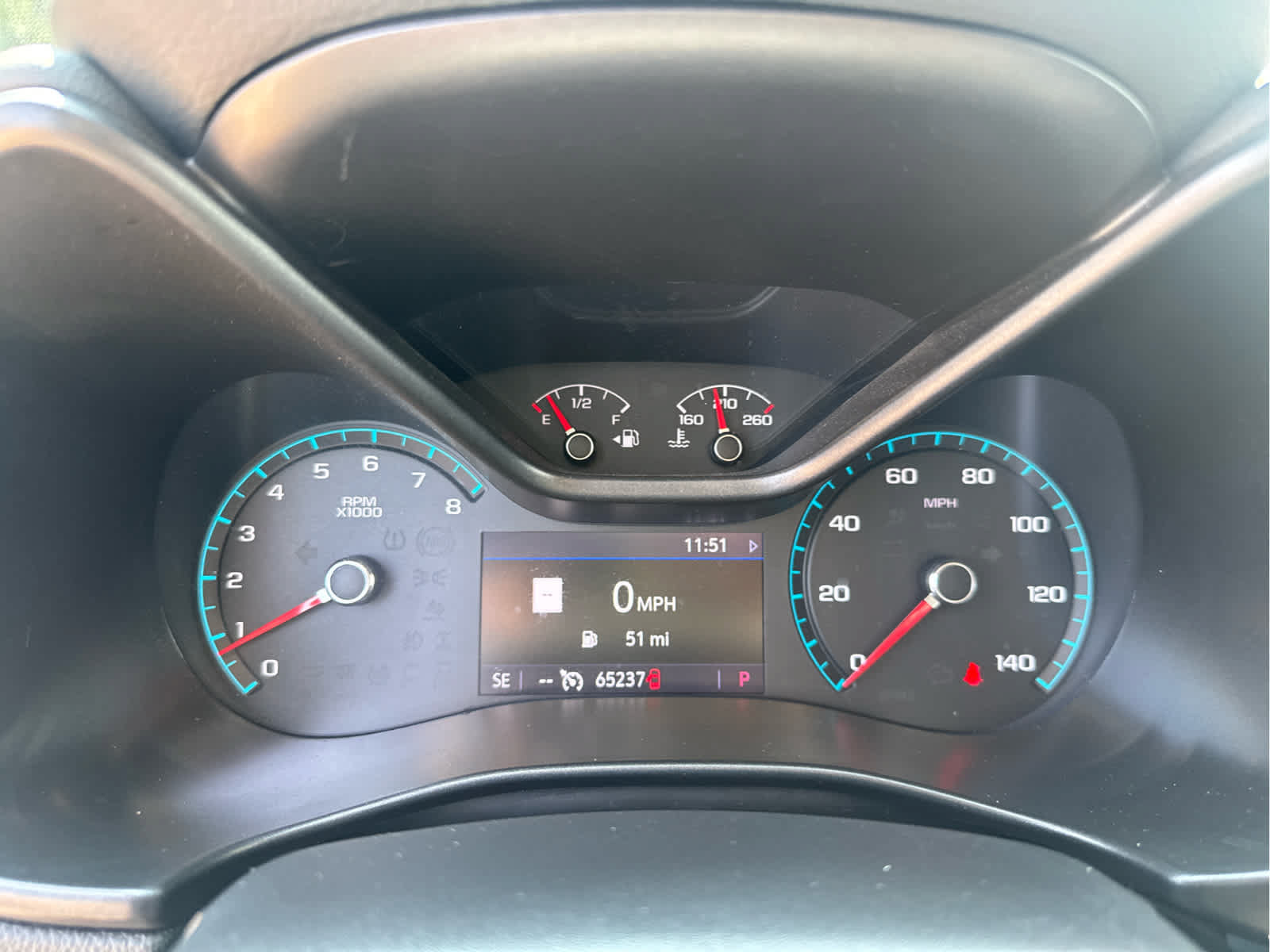 Used 2021 Chevrolet Colorado Z71 w/ Safety Package AWD/4WD image 25