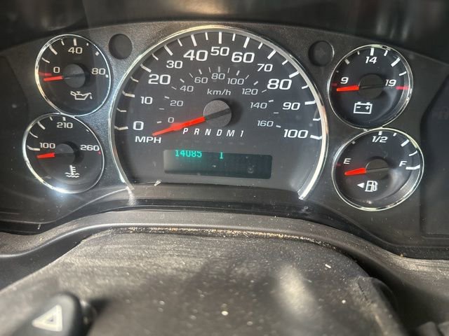 Used 2015 Chevrolet Express 2500 image 10