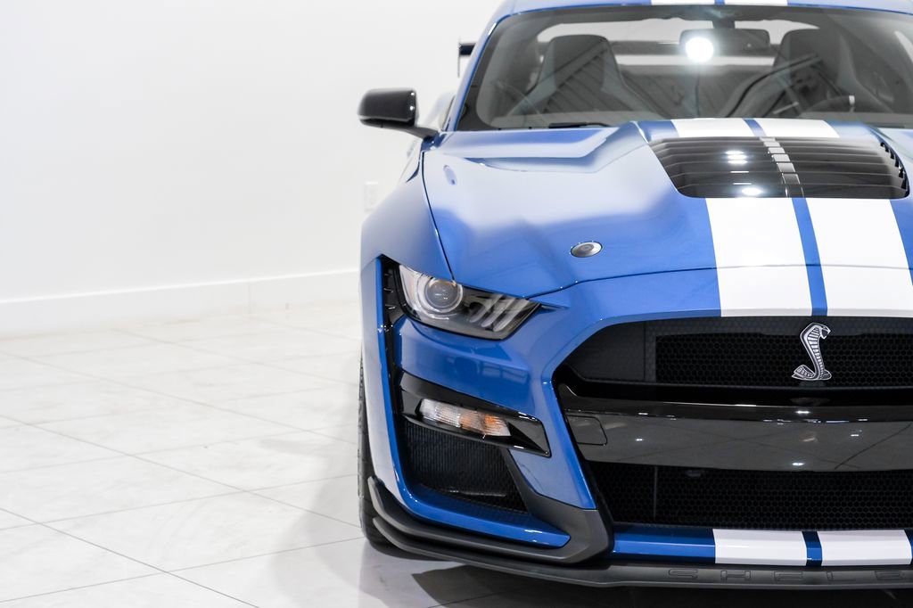 Used 2021 Ford Mustang Shelby GT500 w/ Carbon Fiber Track Pack RWD image 42