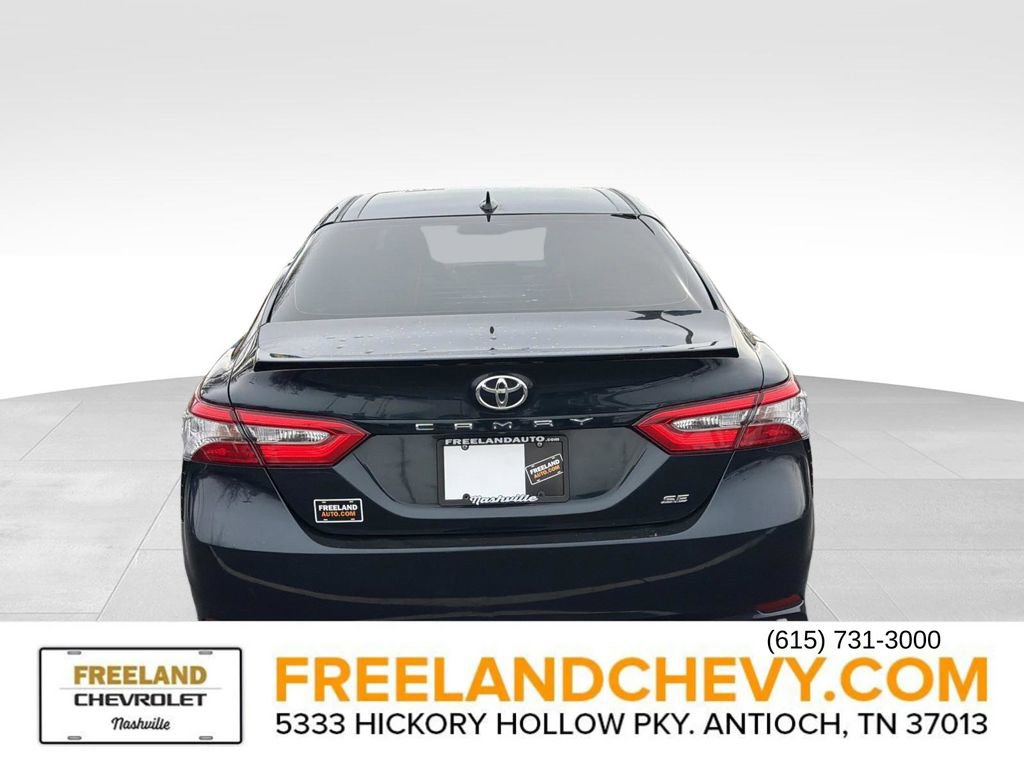 Used 2019 Toyota Camry SE image 4