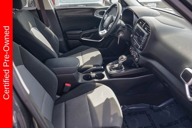 Certified 2023 Kia Soul LX FWD image 17