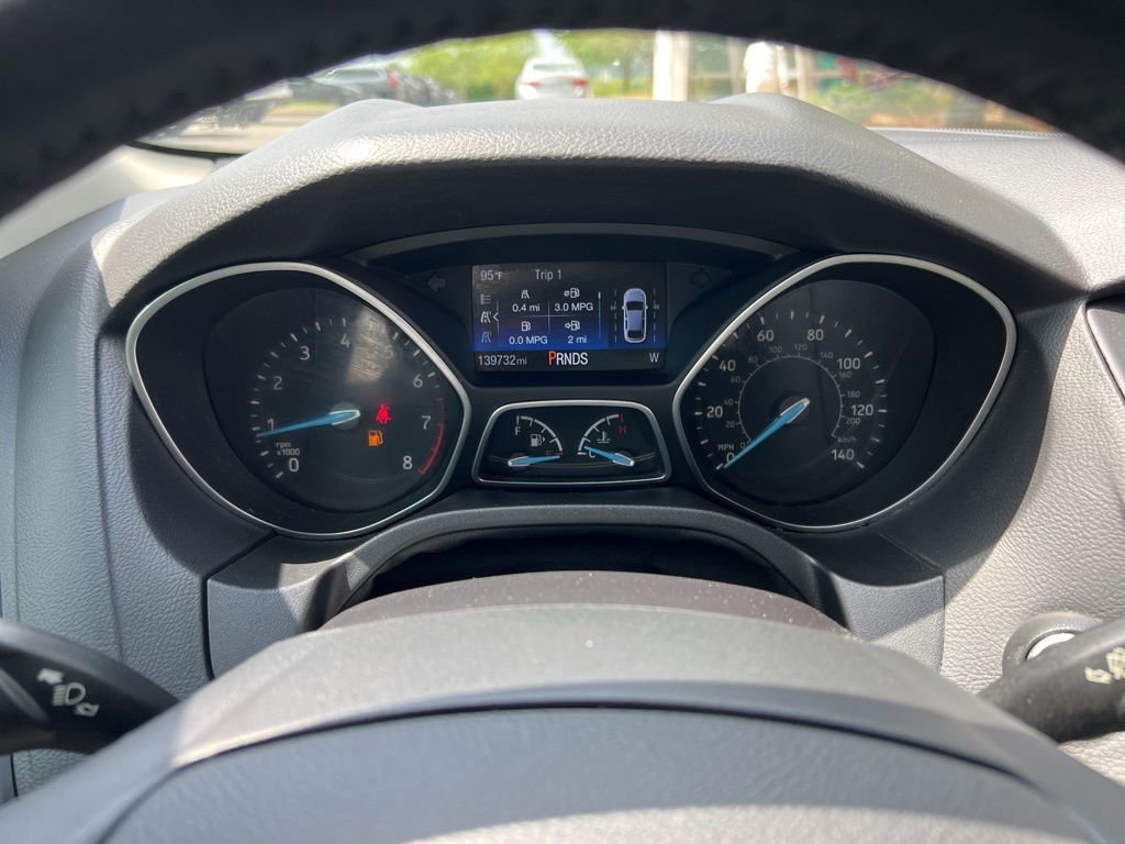 Used 2018 Ford Focus Titanium w/ Titanium Technology Package image 16