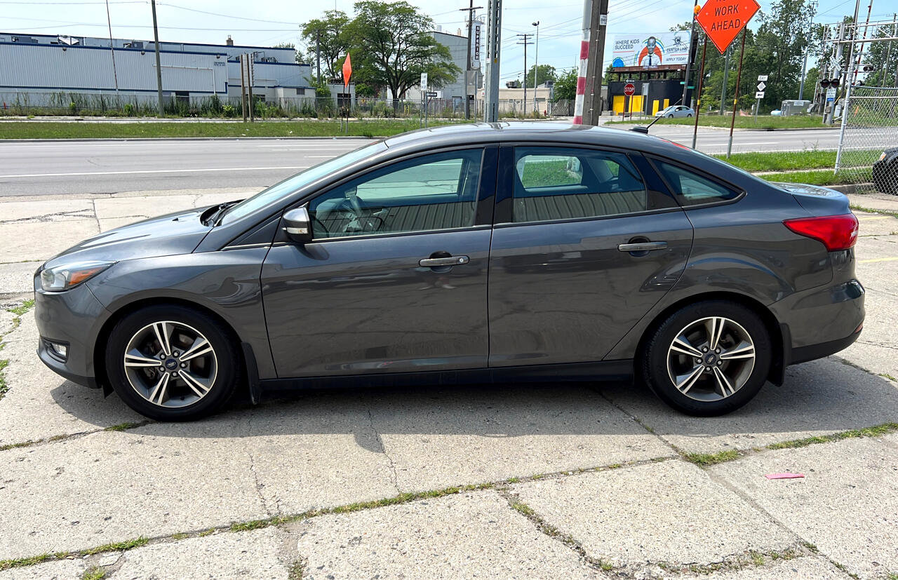 Used 2016 Ford Focus SE image 8
