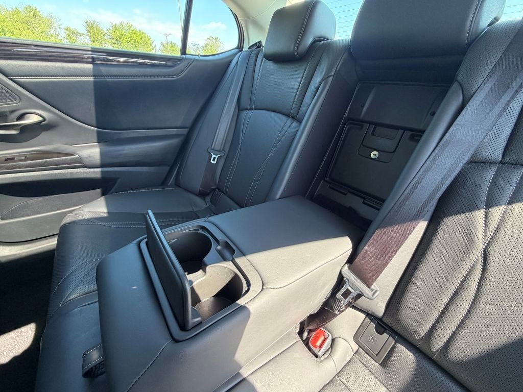 Used 2019 Lexus ES 350 w/ Accessory Package 2 FWD image 28