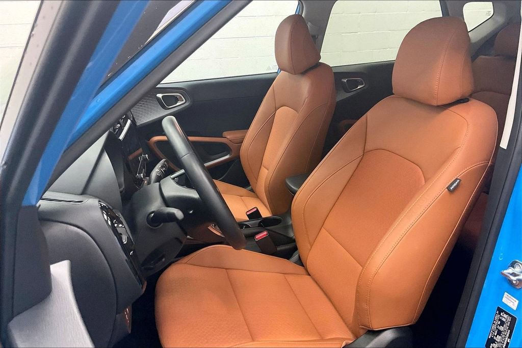 Used 2025 Kia Soul EX FWD image 17