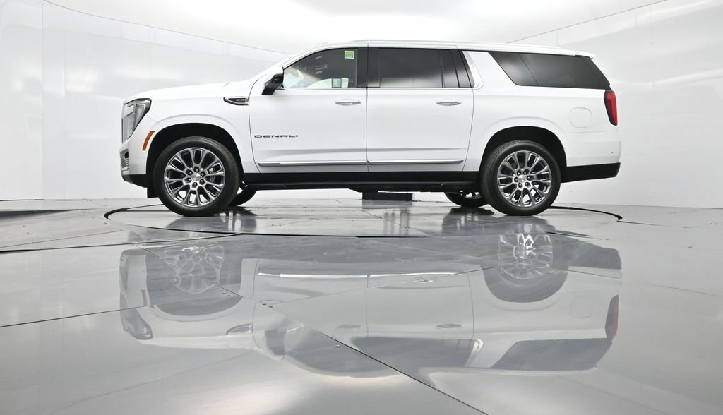 Used 2025 GMC Yukon XL Denali image 51