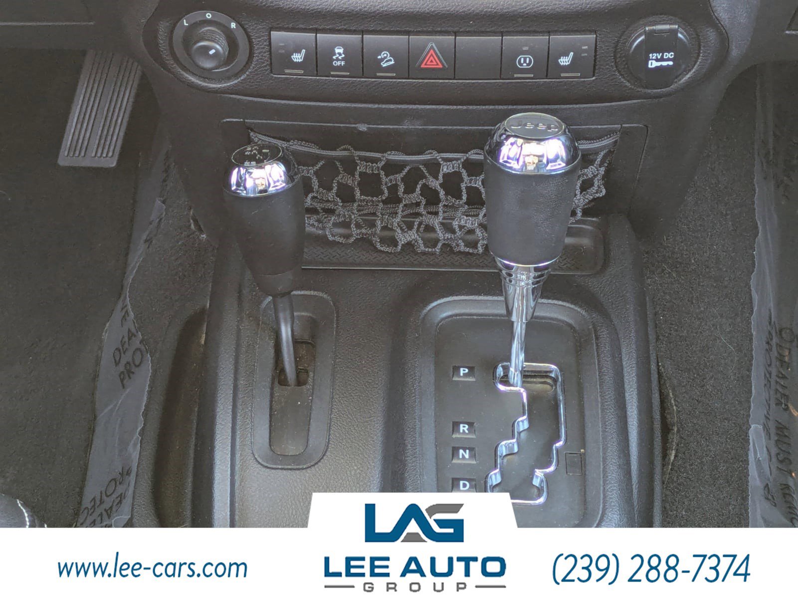 Used 2014 Jeep Wrangler Unlimited Sahara w/ Dual Top Group AWD/4WD image 16