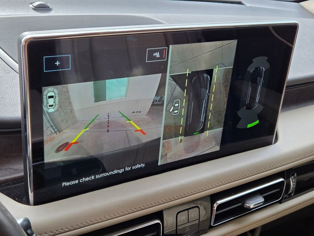 Used 2023 Lincoln Nautilus Reserve w/ Equipment Group 201A image 11