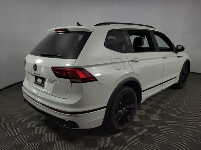 Used 2022 Volkswagen Tiguan SE R-Line image 8