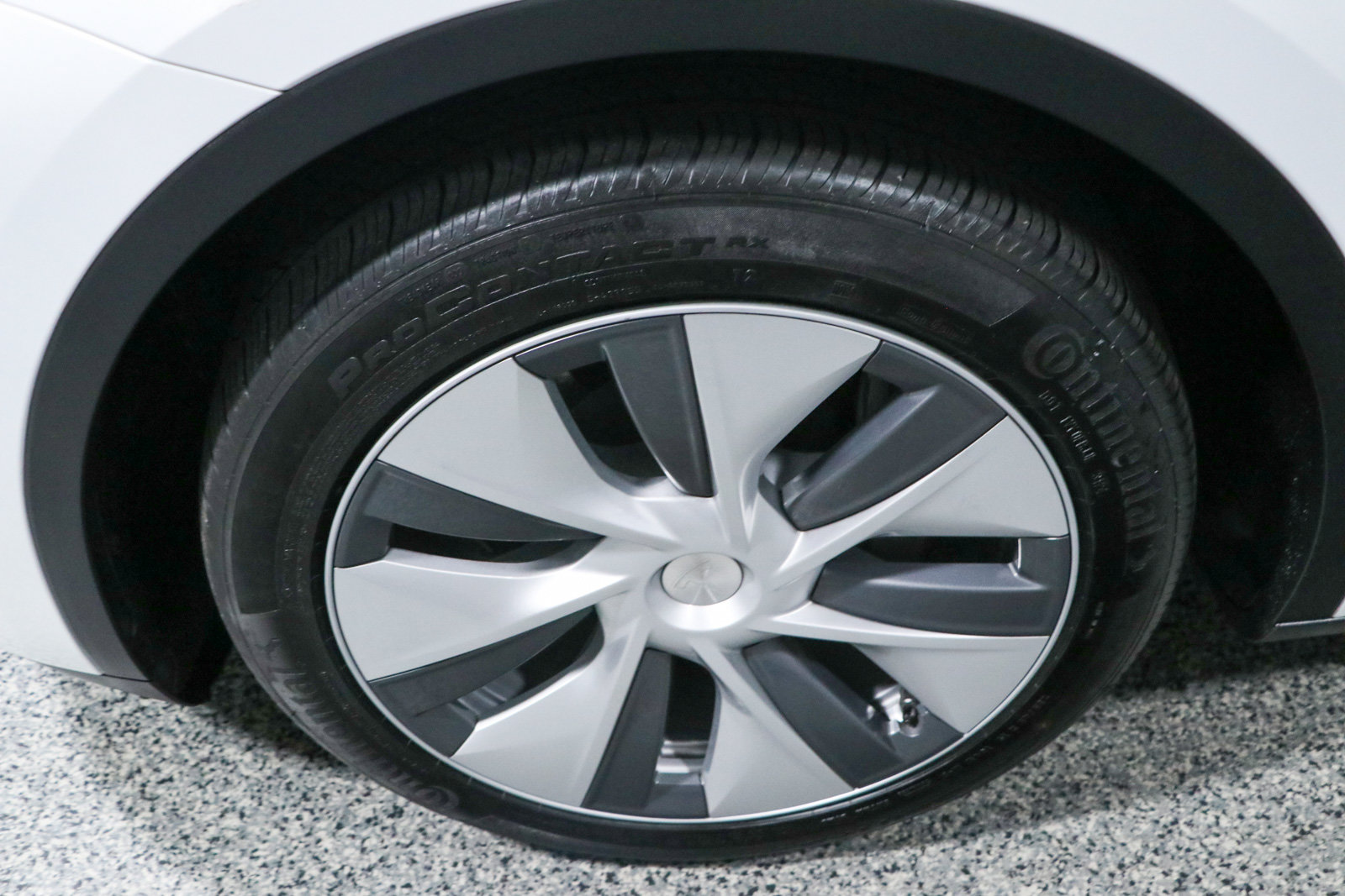 Used 2023 Tesla Model Y Long Range AWD/4WD image 11
