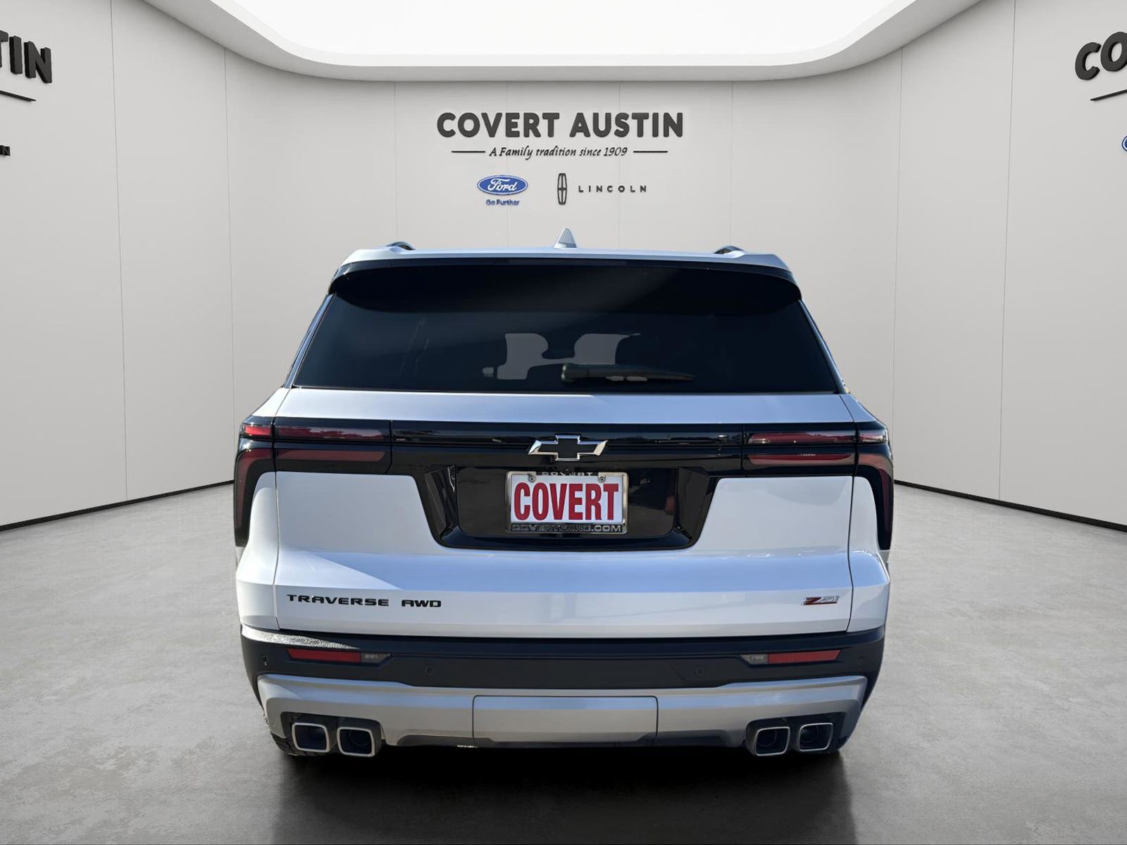 Used 2025 Chevrolet Traverse Z71 w/ Driver Confidence Package image 4