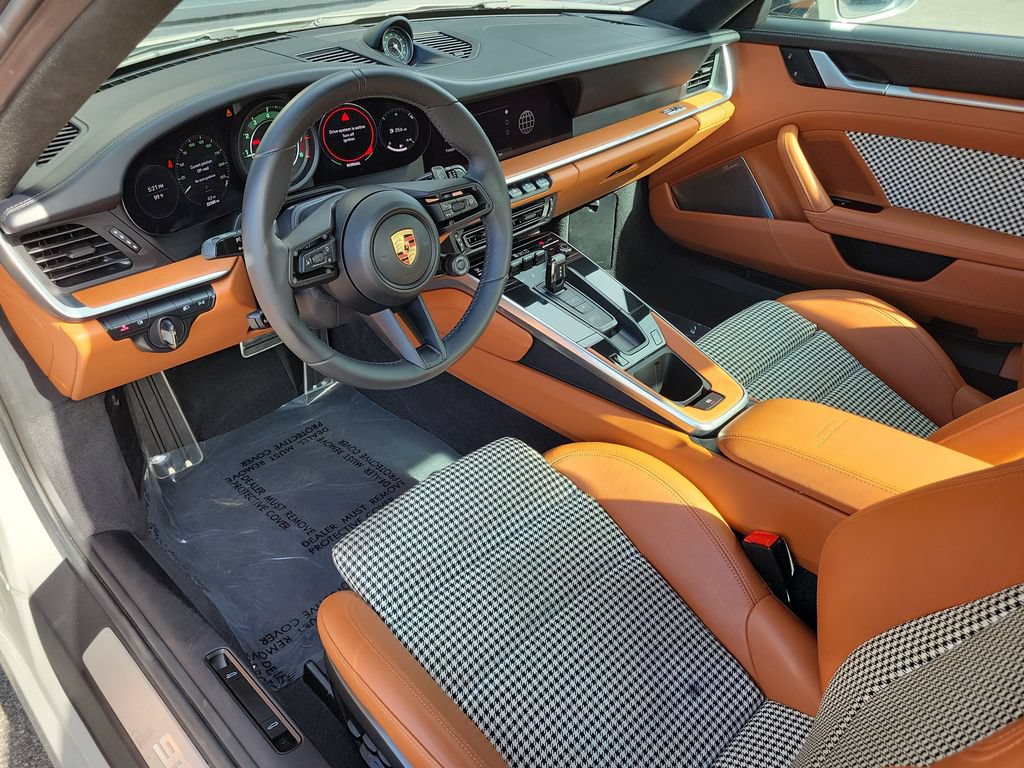 Certified 2025 Porsche 911 Turbo S AWD/4WD image 4