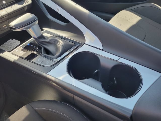New 2026 Hyundai Elantra SEL Sport FWD image 16