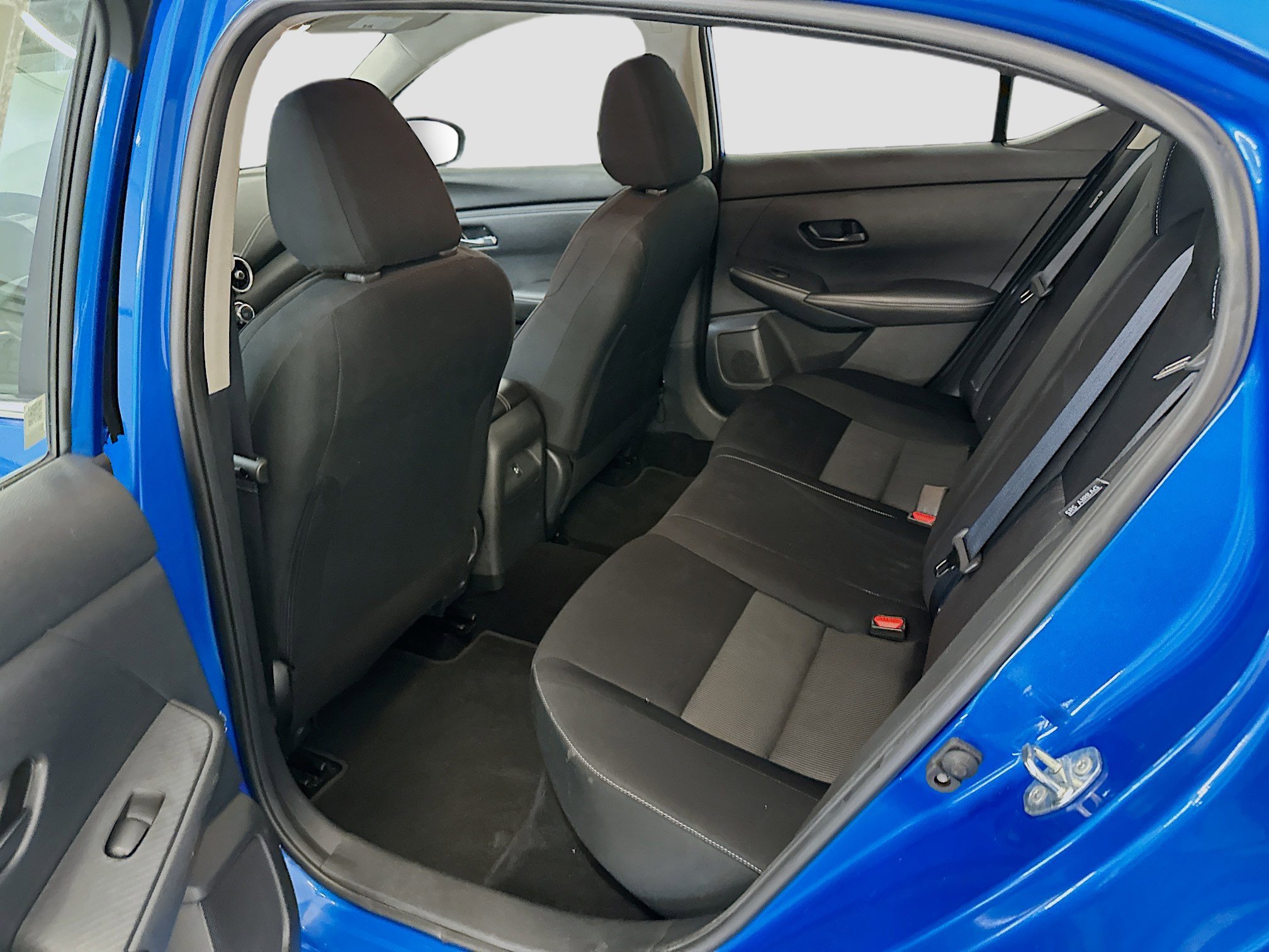 Used 2025 Nissan Sentra SV image 28