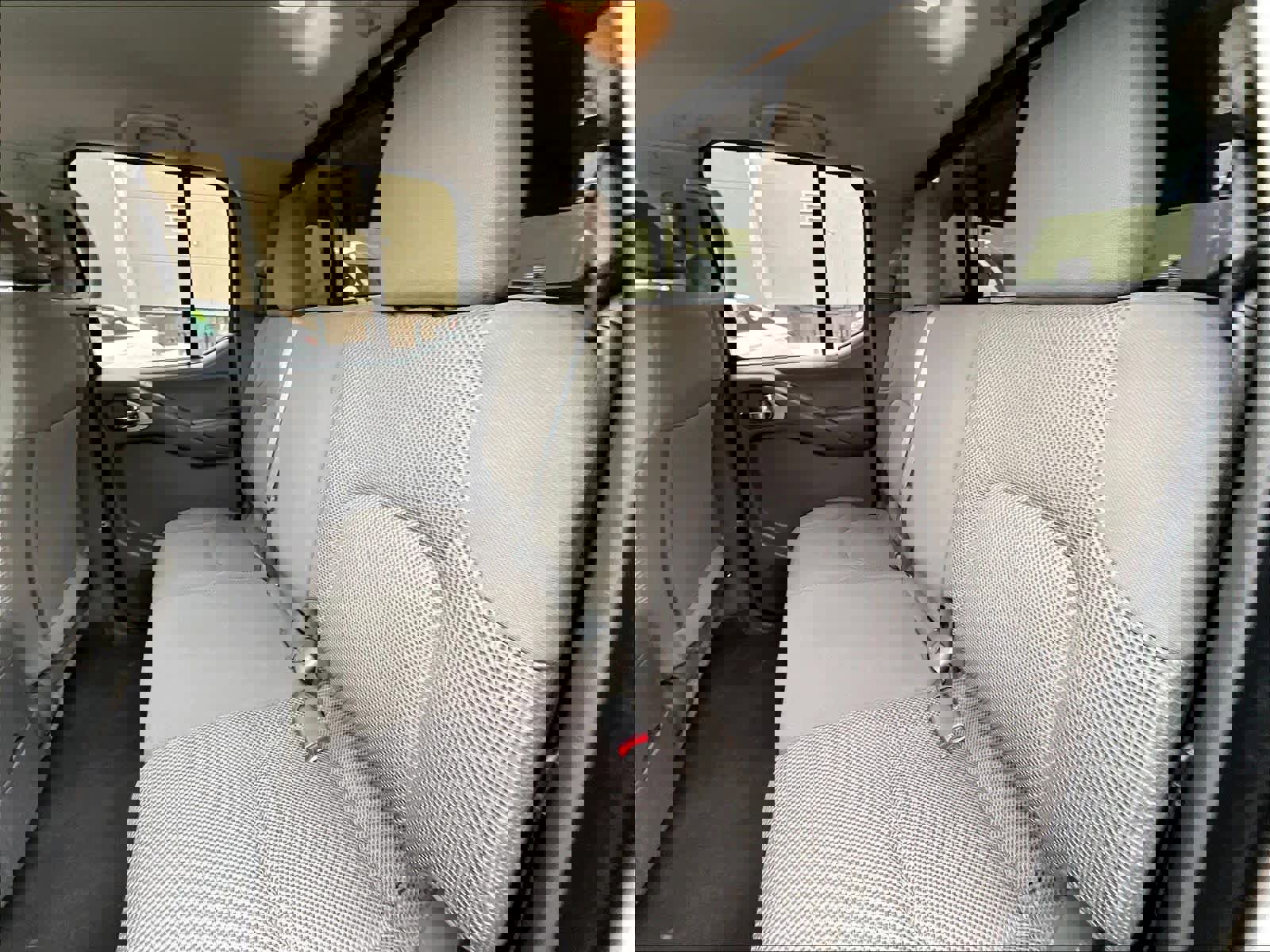 Certified 2021 Nissan Frontier SV image 15