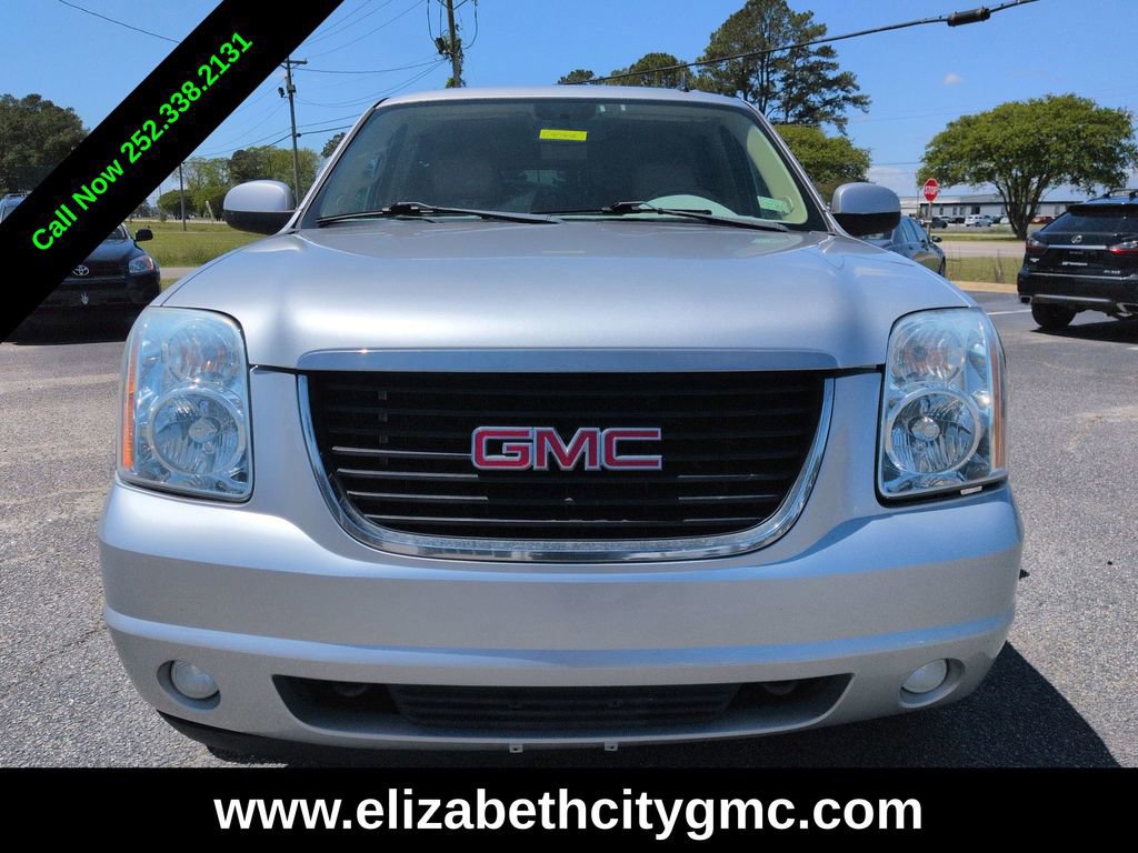 Used 2012 GMC Yukon XL SLT w/ SLT-2 Equipment Package AWD/4WD image 8