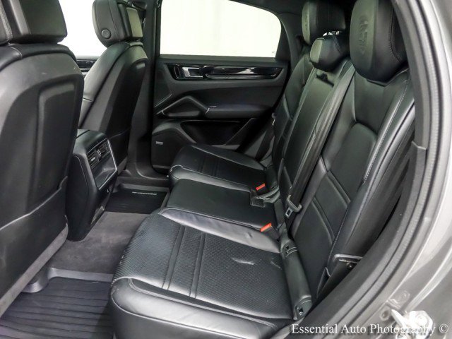 Used 2021 Porsche Cayenne Coupe image 14