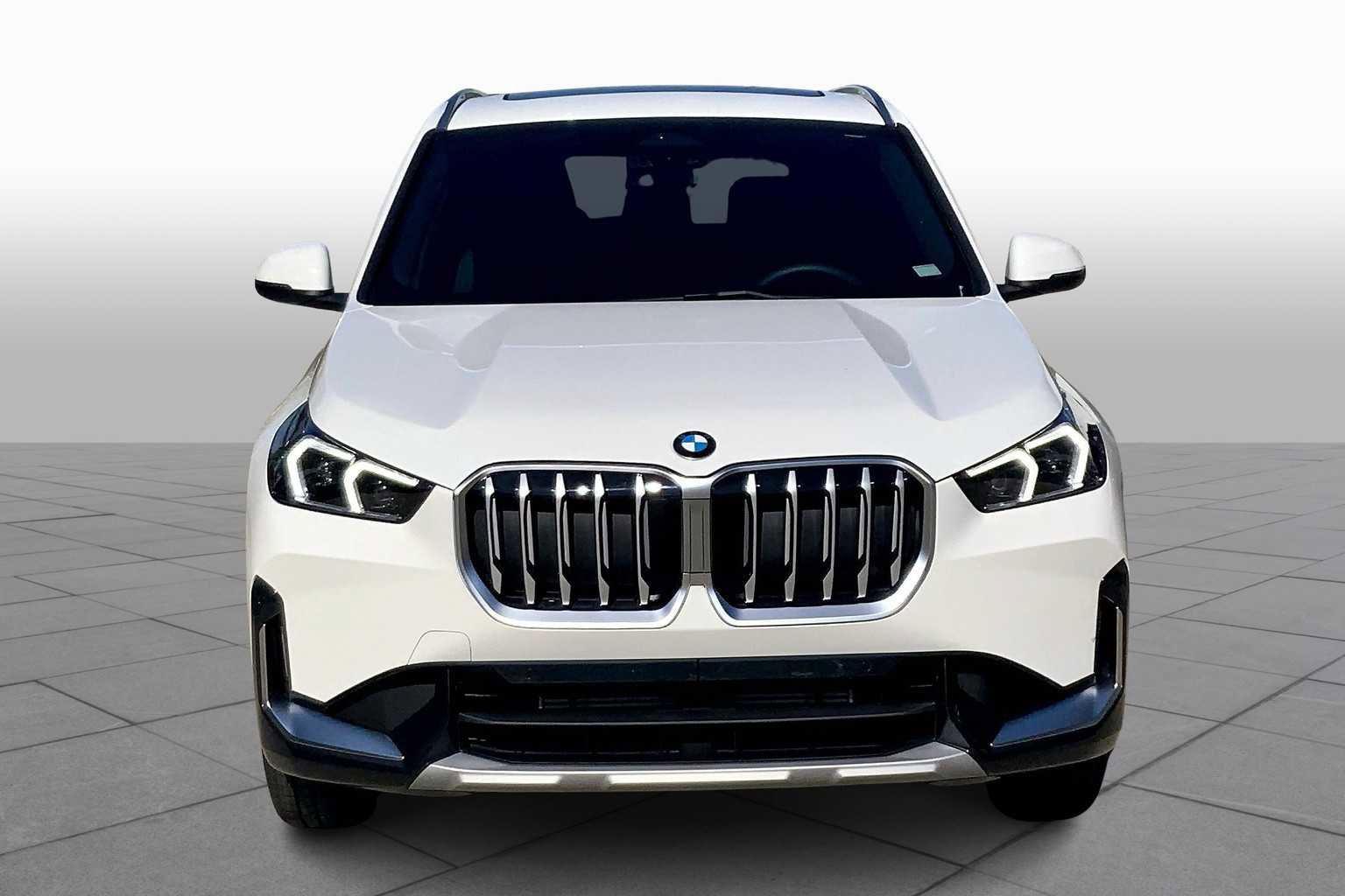 New 2026 BMW X1 xDrive28i w/ Convenience Package AWD/4WD image 3