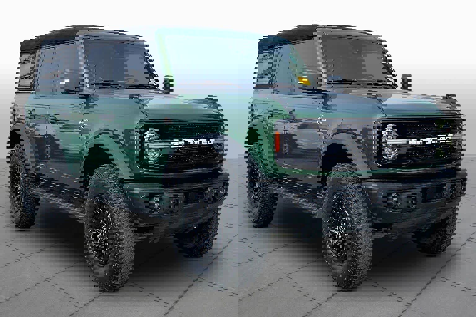 Used 2023 Ford Bronco Wildtrak AWD/4WD image 3