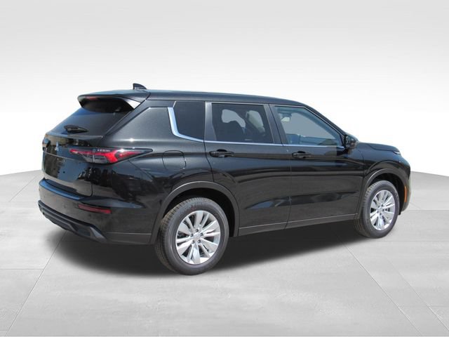 New 2026 Mitsubishi Outlander ES FWD image 3