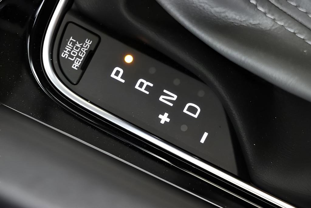 Used 2024 Kia Telluride LX AWD/4WD image 38