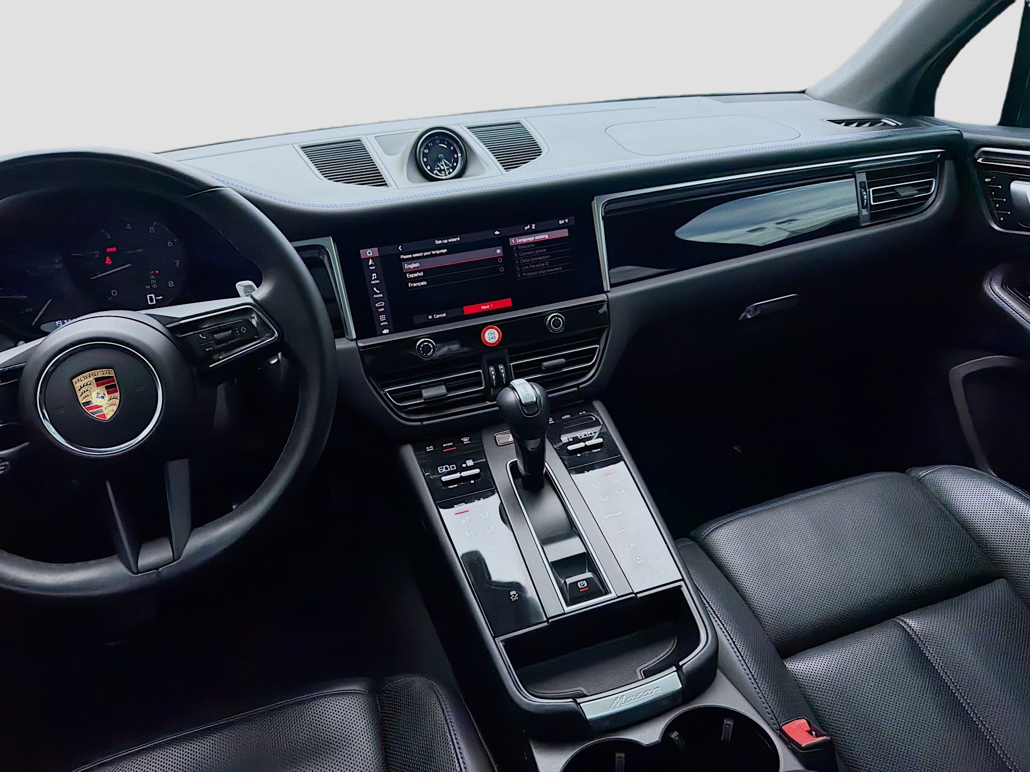 Used 2024 Porsche Macan w/ Premium Plus Package AWD/4WD image 21