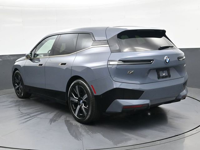 Used 2023 BMW iX xDrive50 w/ Premium Package AWD/4WD image 6