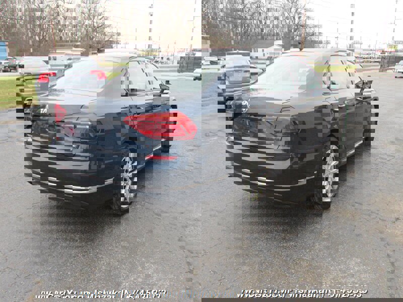 Used 2019 Volkswagen Passat 2.0T Wolfsburg image 5