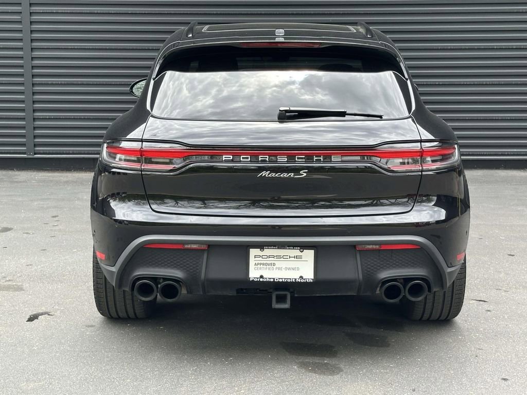 Certified 2022 Porsche Macan S AWD/4WD image 4