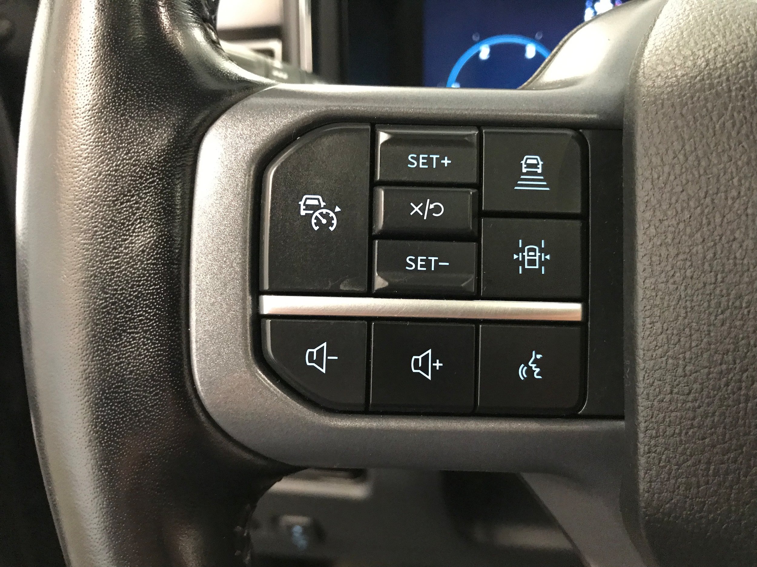 Used 2023 Ford F350 Lariat w/ Lariat Ultimate Package AWD/4WD image 21