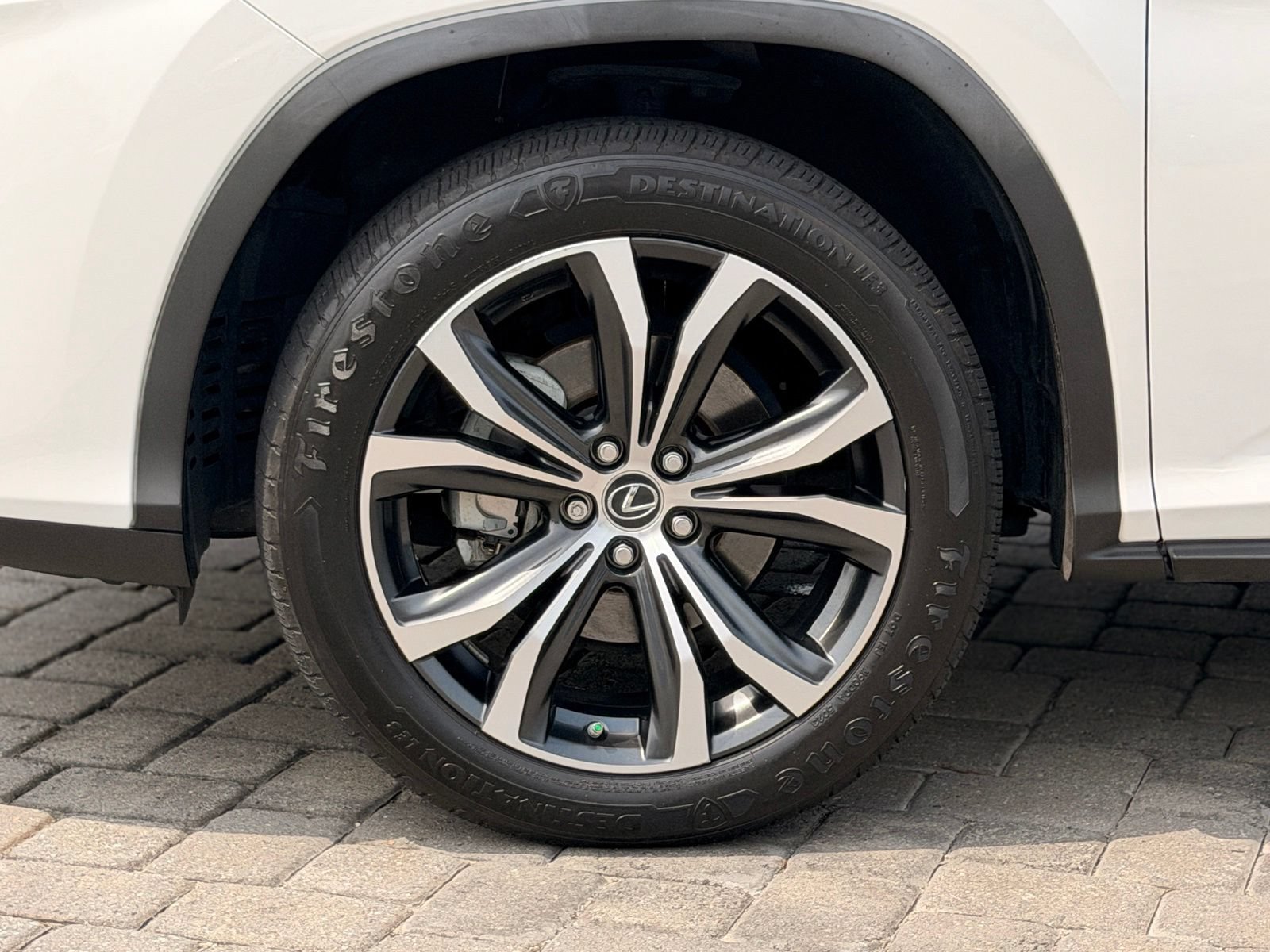 Used 2021 Lexus RX 350L FWD w/ Premium Package image 13