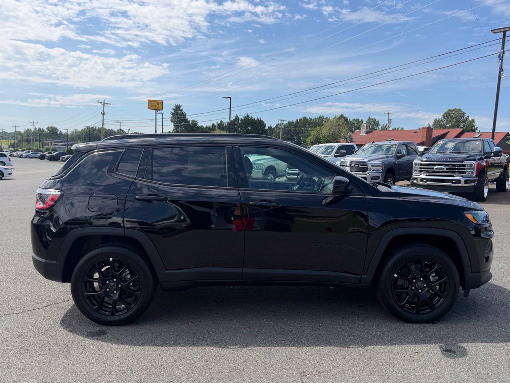 New 2026 Jeep Compass Latitude AWD/4WD image 2