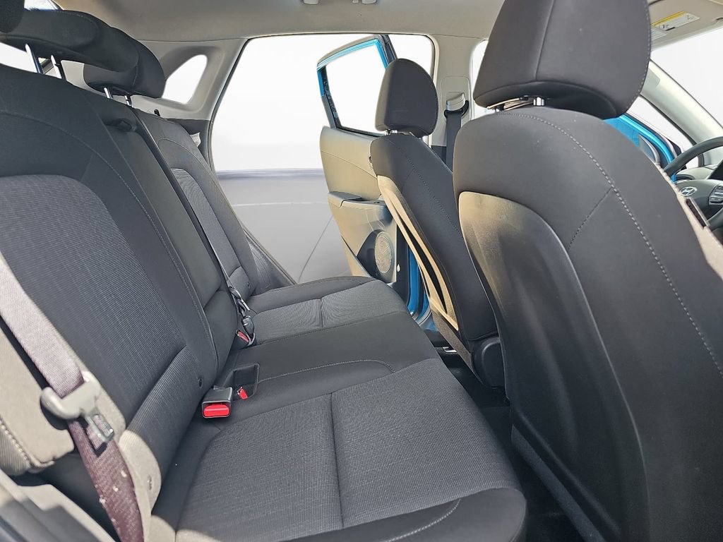 Used 2022 Hyundai Kona SEL w/ Cargo Package FWD image 11