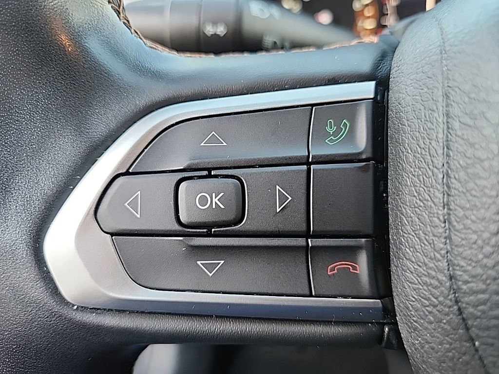 Used 2022 Jeep Compass Limited AWD/4WD image 15
