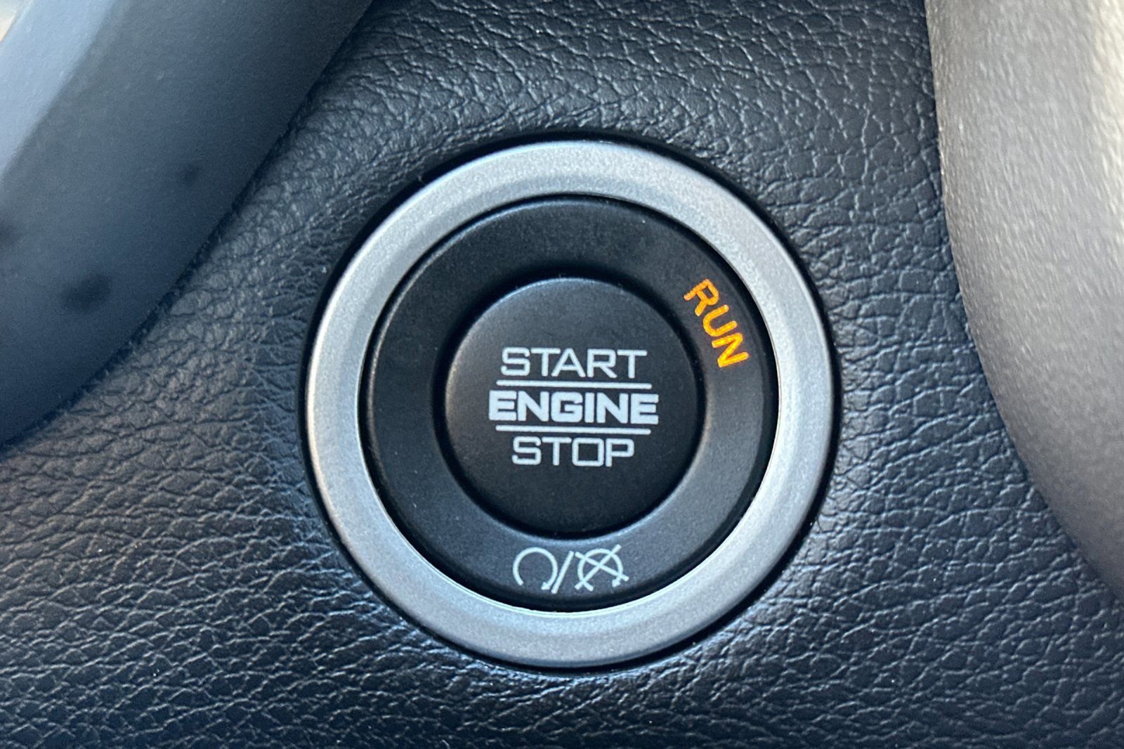 Used 2024 RAM 2500 Laramie w/ Safety Group image 23