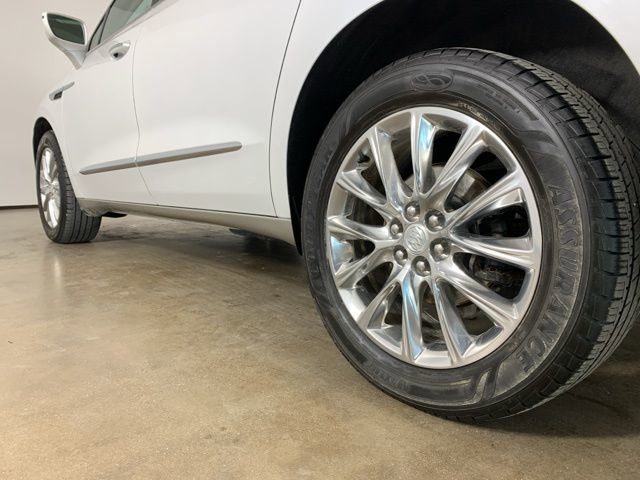 Used 2018 Buick Enclave Premium w/ Experience Buick Package image 18