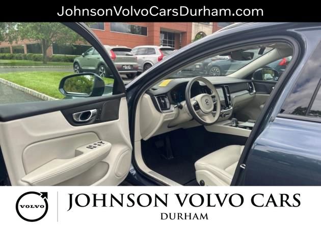 Used 2025 Volvo V60 B5 Cross Country Plus AWD/4WD image 6